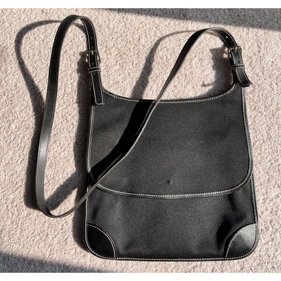 Black Dooney and‎ Bourke Vintage Canvad Leather Crossbody Black Bag - Picture 2 of 10